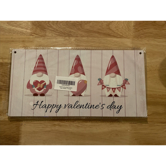 Happy Valentines Day Gnome Sign, Hanging Decor, Love, Pink Wall Art - Picture 7 of 9
